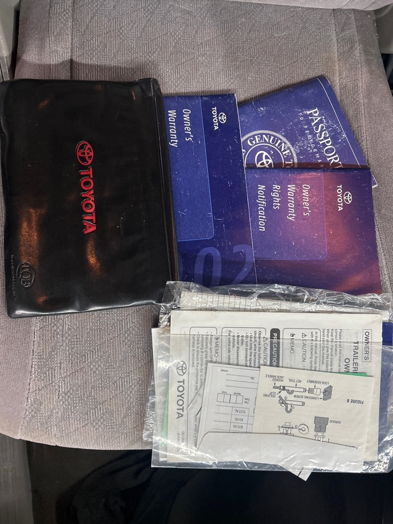 2002 Toyota Tacoma Base's photo