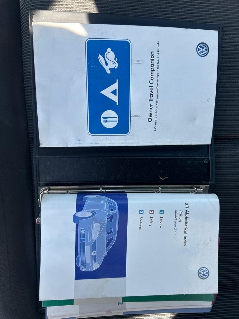 Volkswagen Rabbit 2-Door 2007