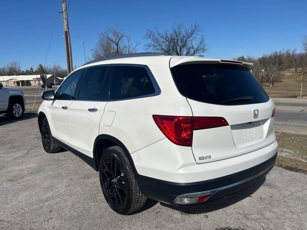 Honda Pilot Touring 2WD 2016