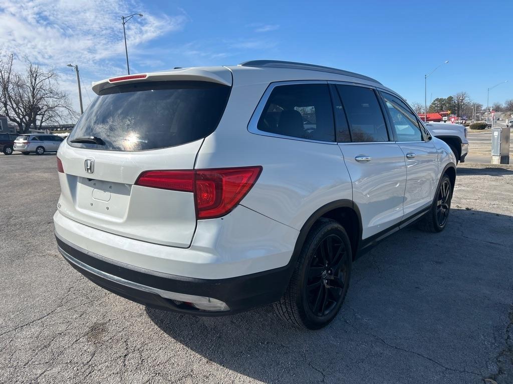 Honda Pilot Touring 2WD 2016