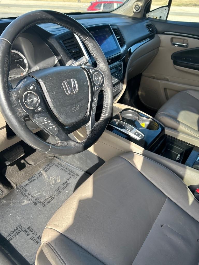 Honda Pilot Touring 2WD 2016