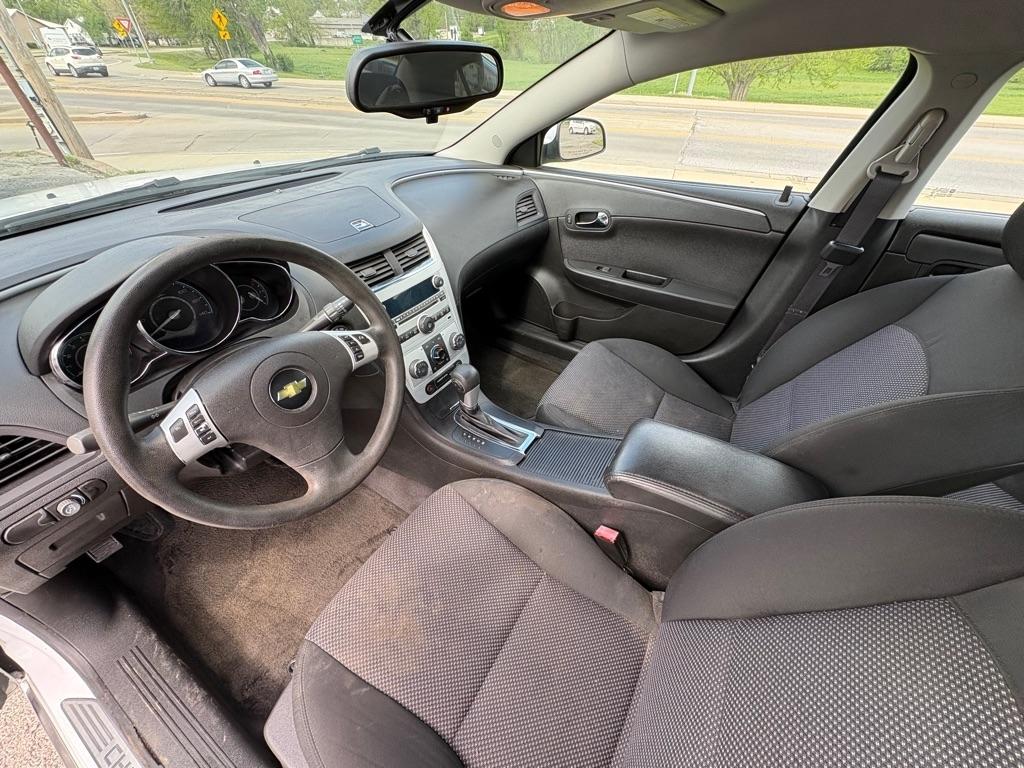 Chevrolet Malibu 1LT 2012