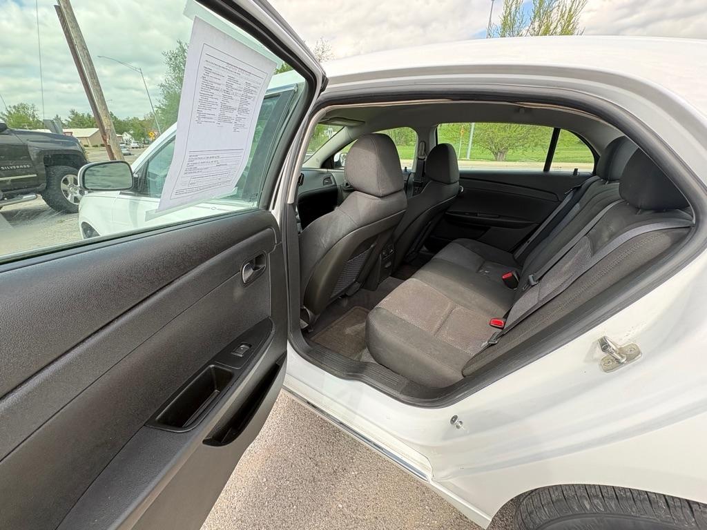 Chevrolet Malibu 1LT 2012