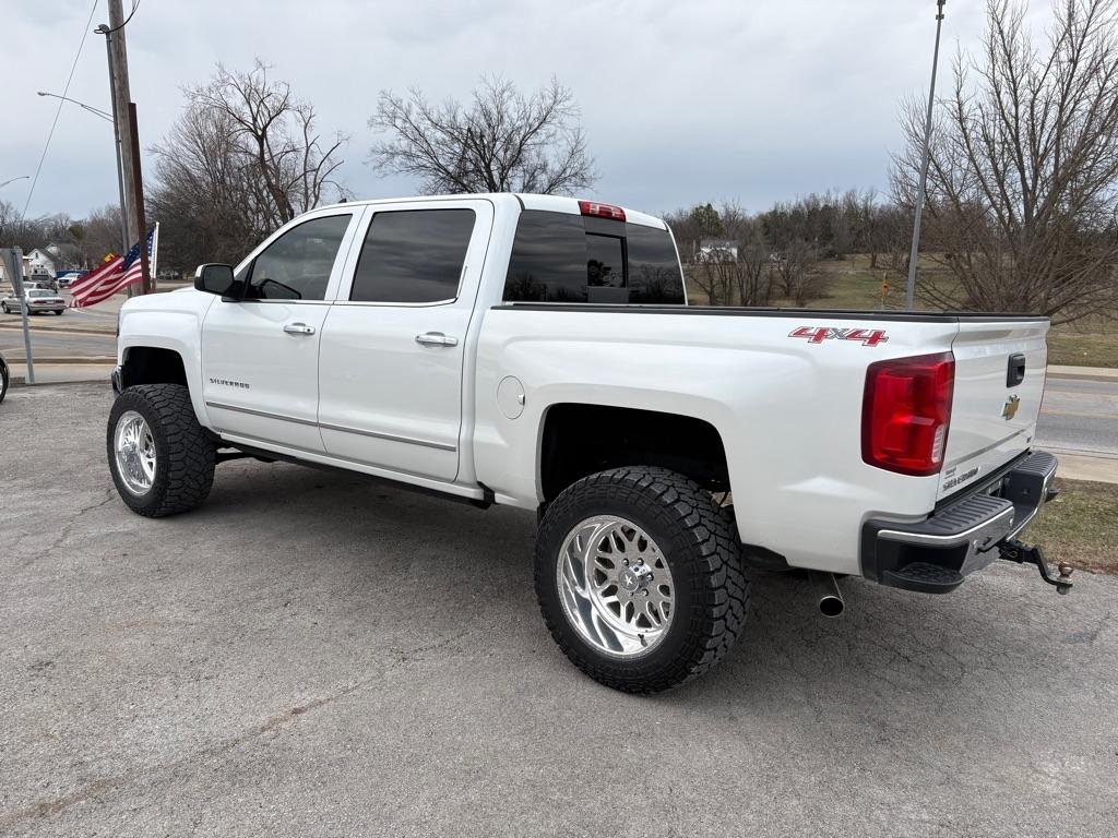 Chevrolet Silverado 1500 LTZ Crew Cab 4WD 2016