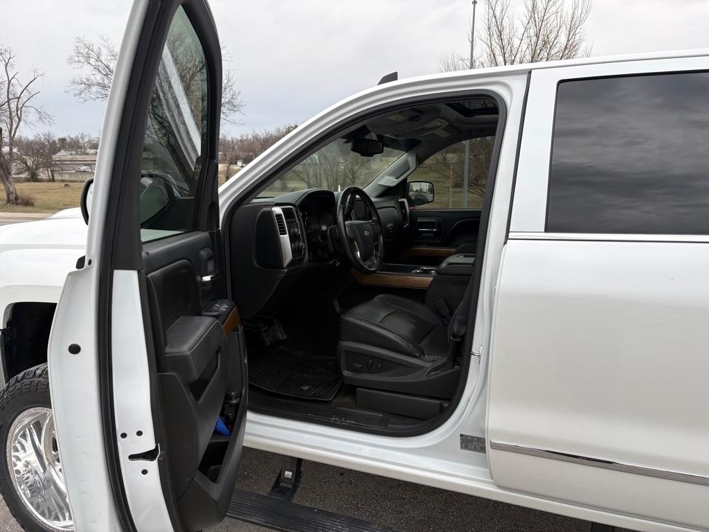 Chevrolet Silverado 1500 LTZ Crew Cab 4WD 2016
