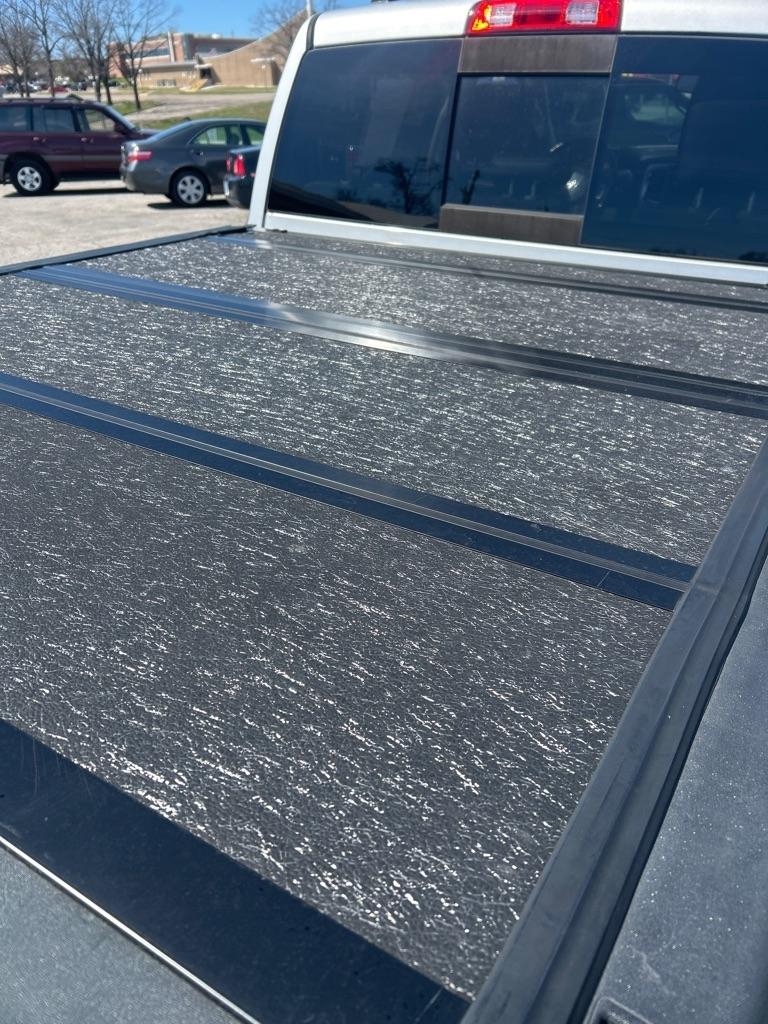 RAM 1500 Laramie Crew Cab SWB 4WD 2016