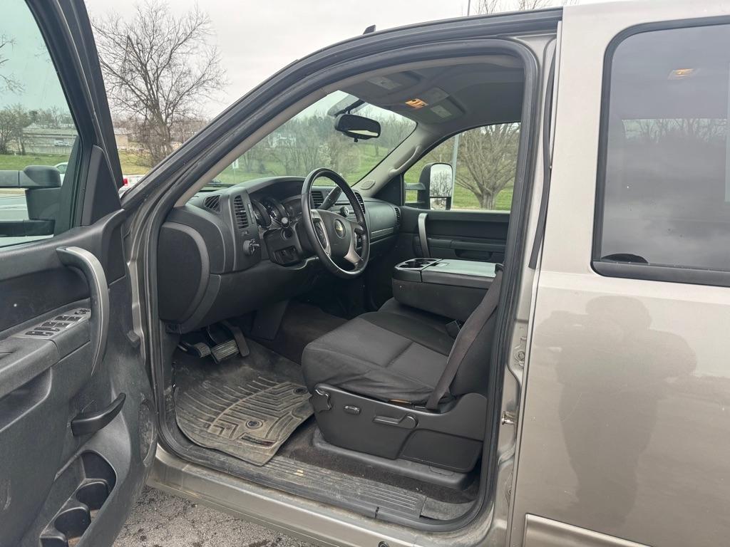 Chevrolet Silverado 1500 LT Crew Cab 4WD 2012