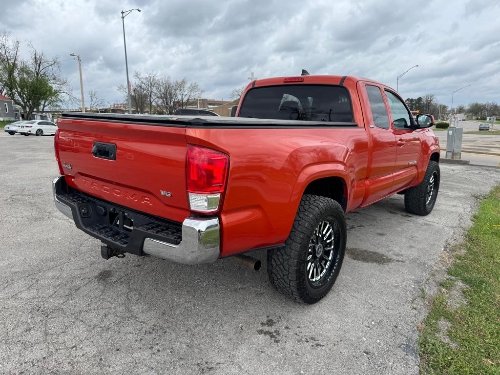 Toyota Tacoma SR5 Access Cab V6 6AT 4WD 2016