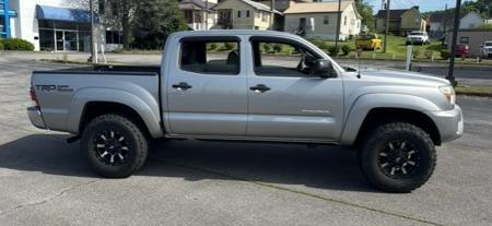Toyota Tacoma Double Cab V6 5AT 4WD 2014