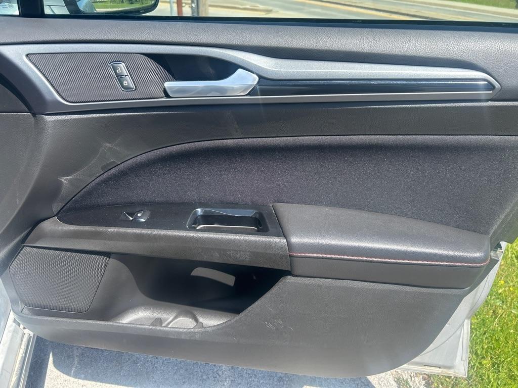 Ford Fusion SE 2014