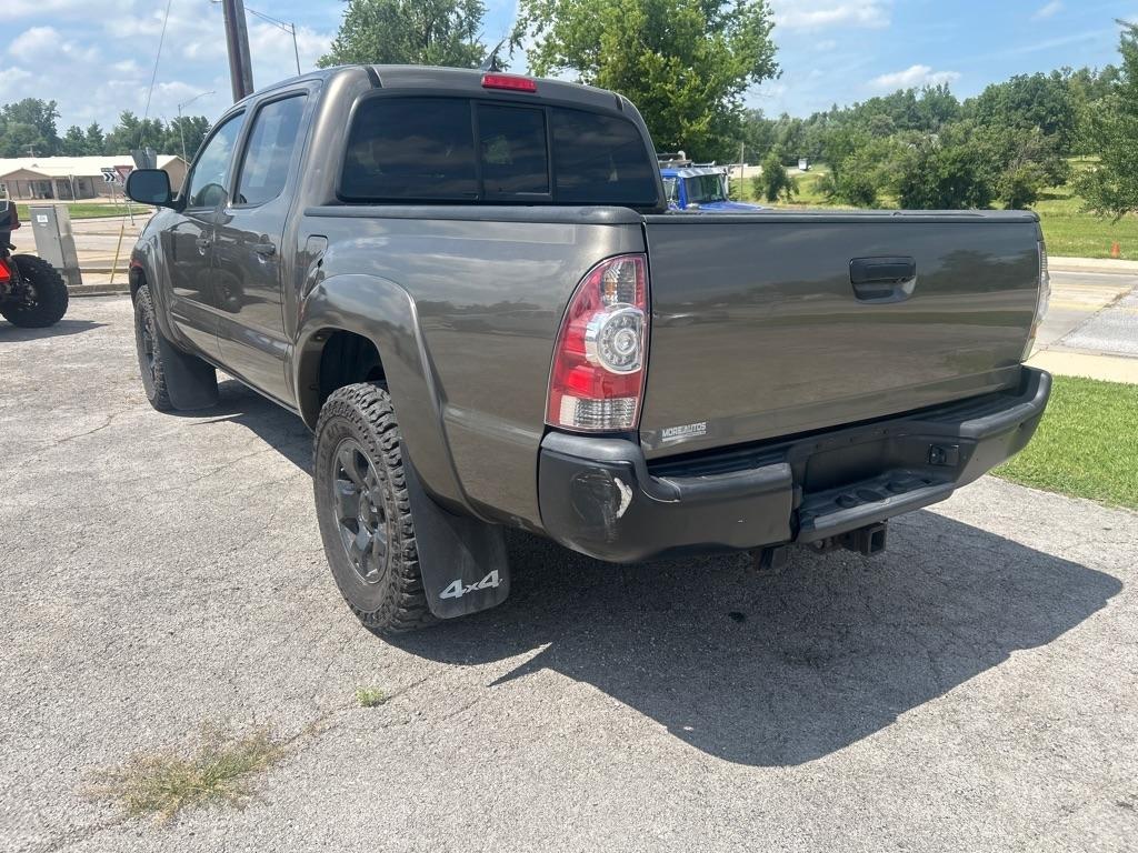 Toyota Tacoma Double Cab V6 6MT 4WD 2015