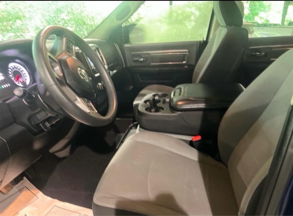 RAM 1500 Classic Tradesman Crew Cab SWB 4WD 2021
