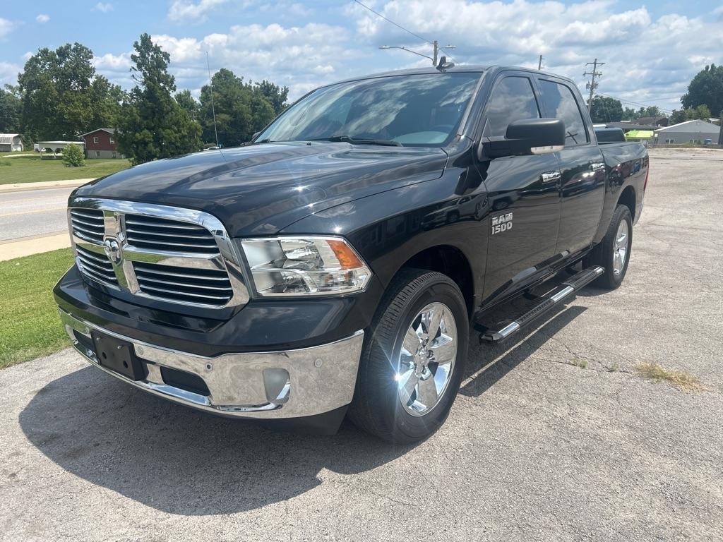 RAM 1500 SLT Crew Cab SWB 4WD 2018