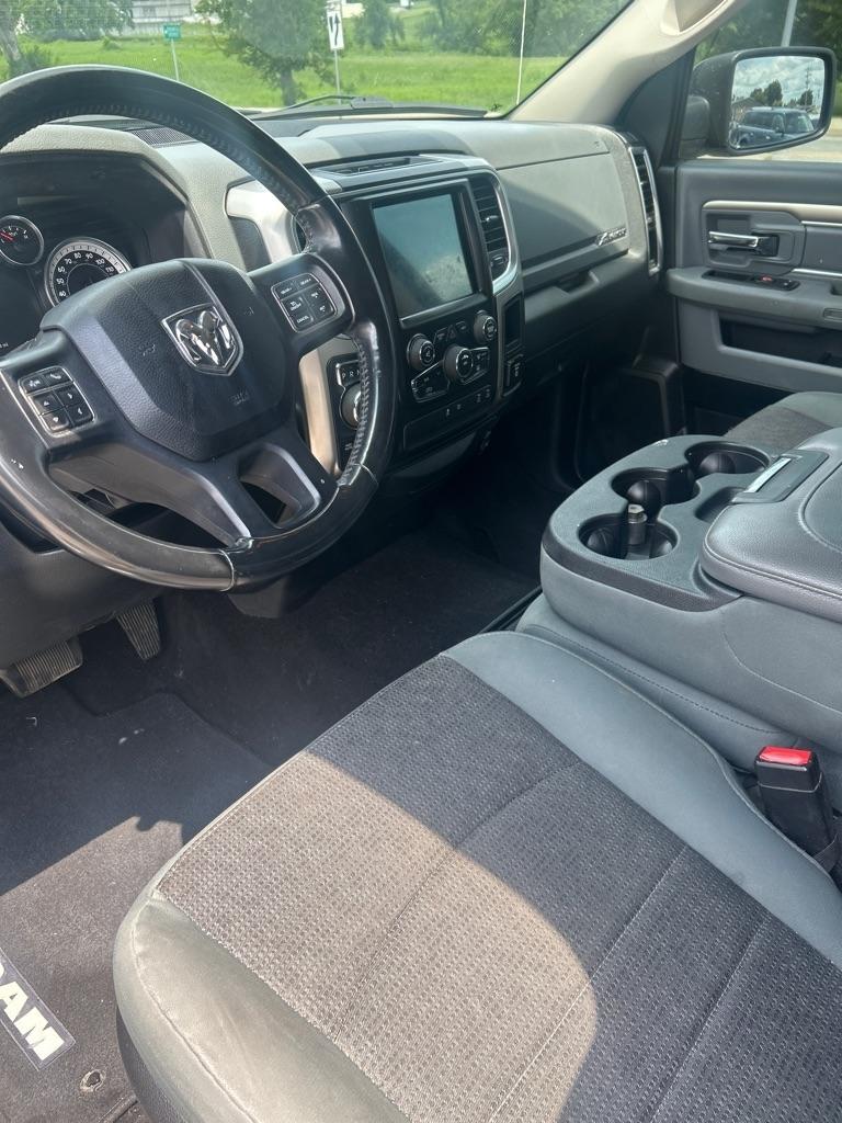 RAM 1500 SLT Crew Cab SWB 4WD 2018