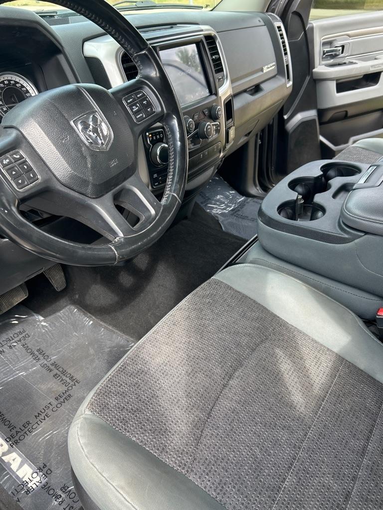 RAM 1500 SLT Crew Cab SWB 4WD 2018