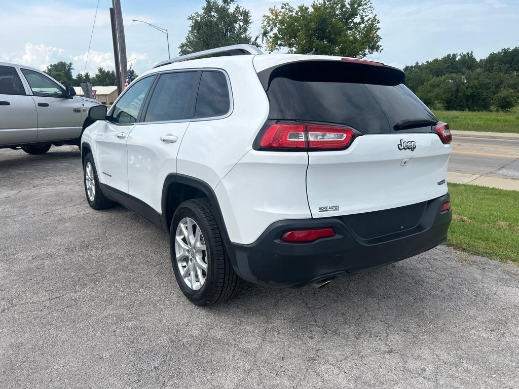 Jeep Cherokee Latitude FWD 2017