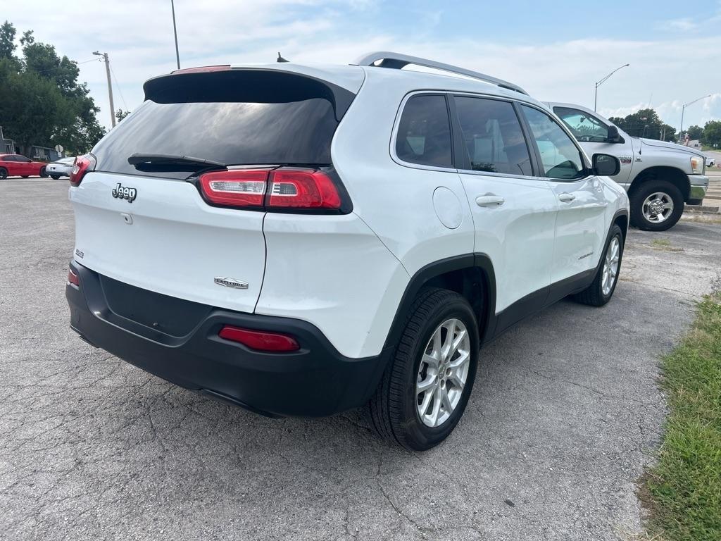 Jeep Cherokee Latitude FWD 2017