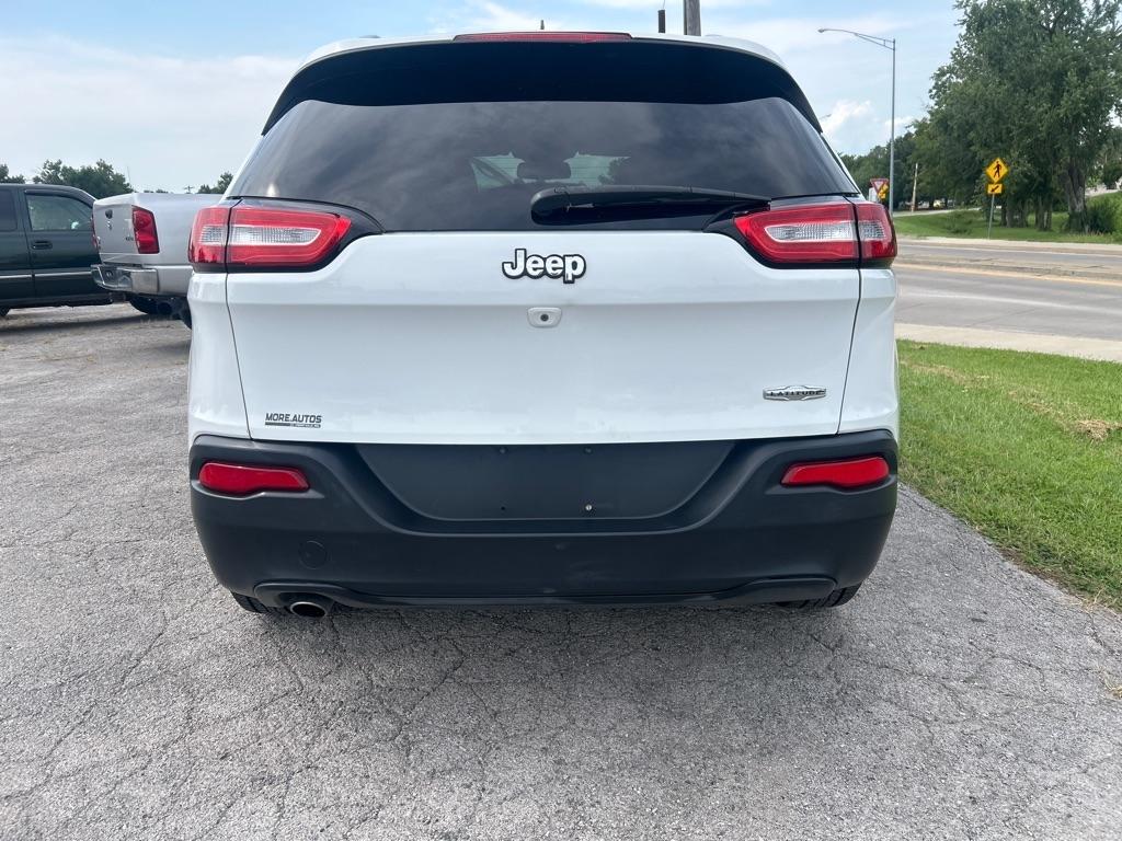 Jeep Cherokee Latitude FWD 2017