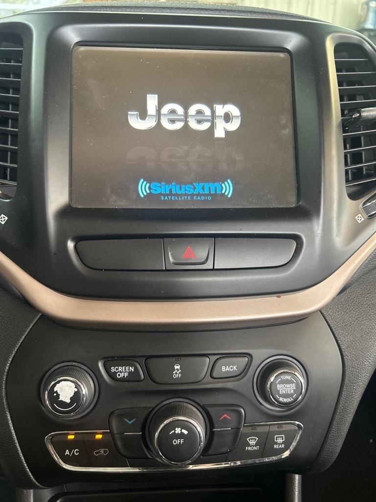 Jeep Cherokee Latitude FWD 2017