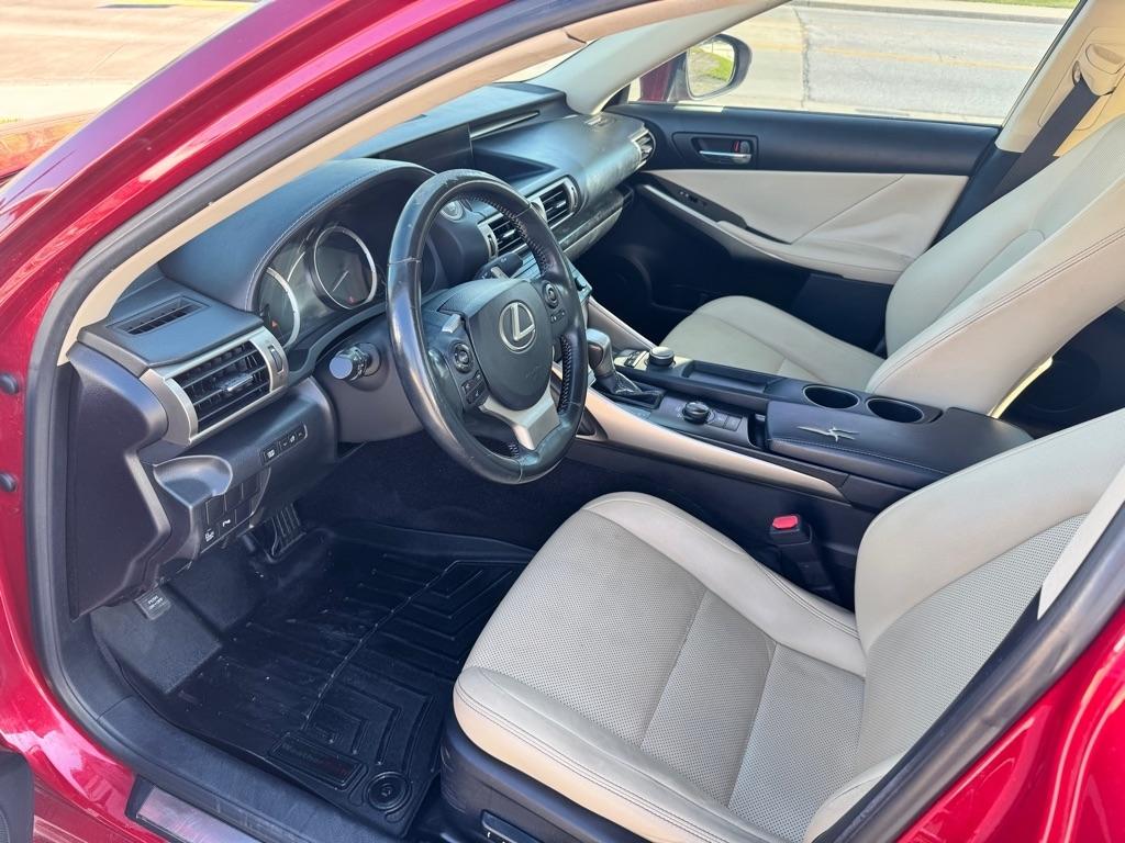 Lexus IS 250 RWD 2014