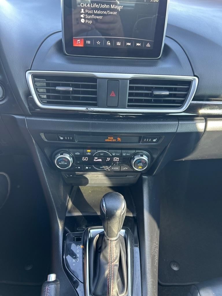 Mazda MAZDA3 i SE AT 4-Door 2016