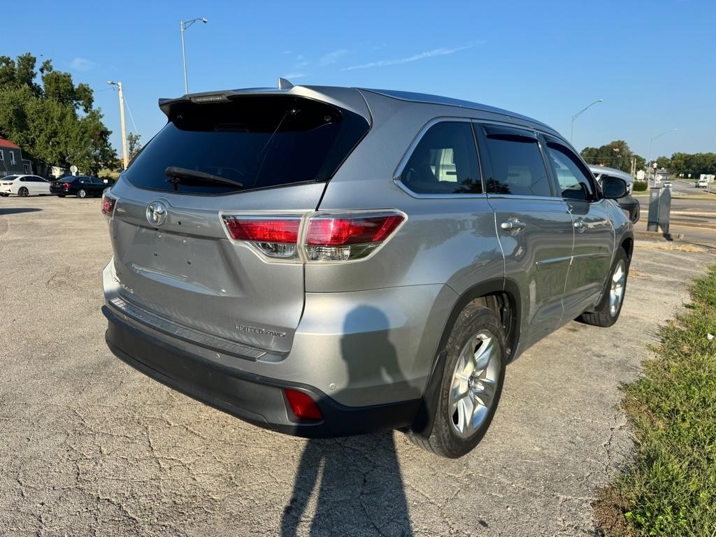 Toyota Highlander Limited AWD V6 2016
