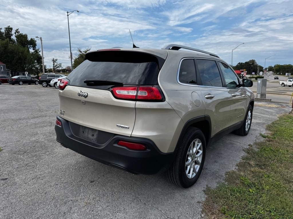Jeep Cherokee Latitude 4WD 2015