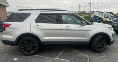 Ford Explorer XLT 4WD 2017