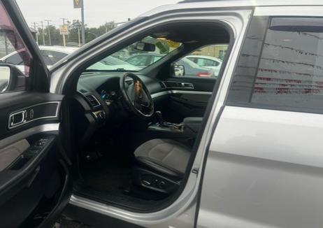 Ford Explorer XLT 4WD 2017