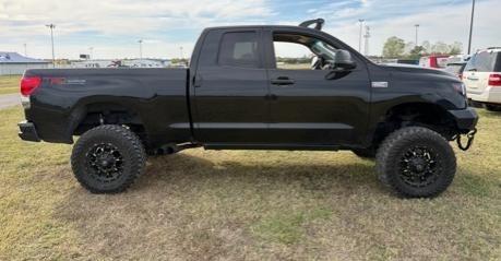 Toyota Tundra SR5 5.7L Double Cab 4WD 2009