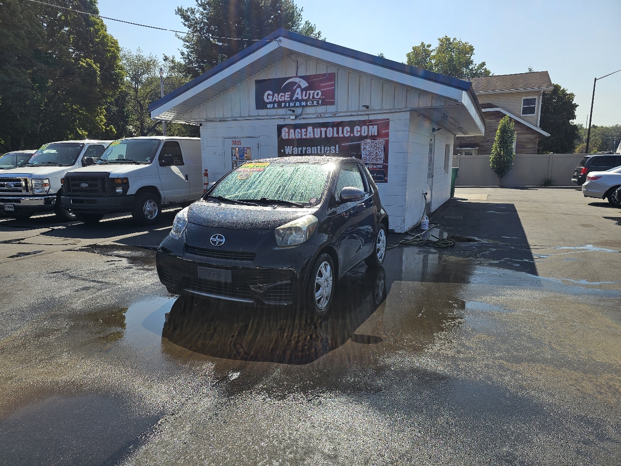 2013 Scion iQ photo 2