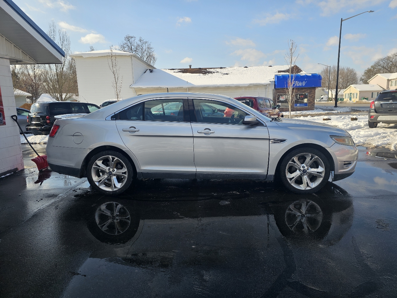 Ford Taurus SHO AWD 2010