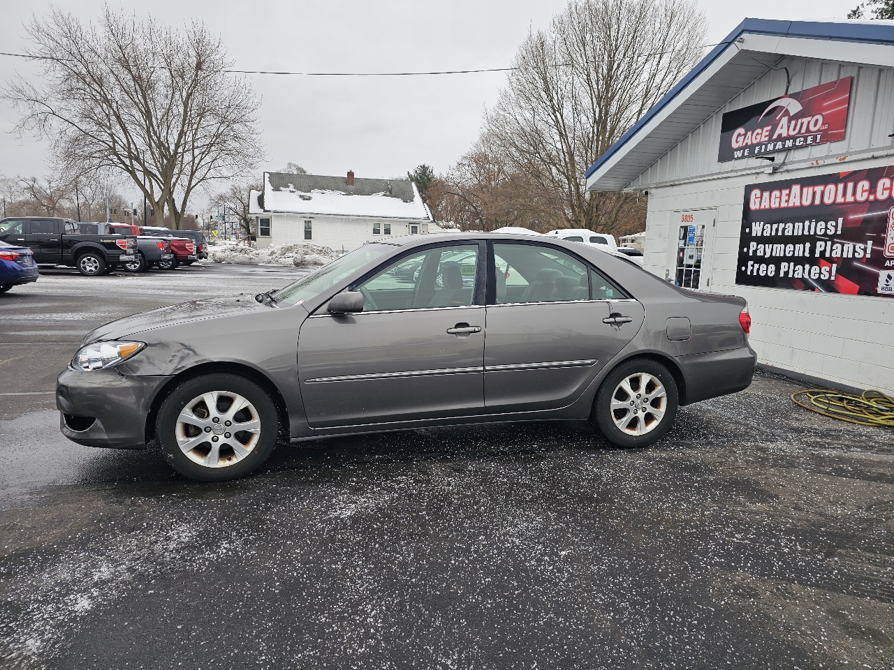 Toyota Camry LE 2005