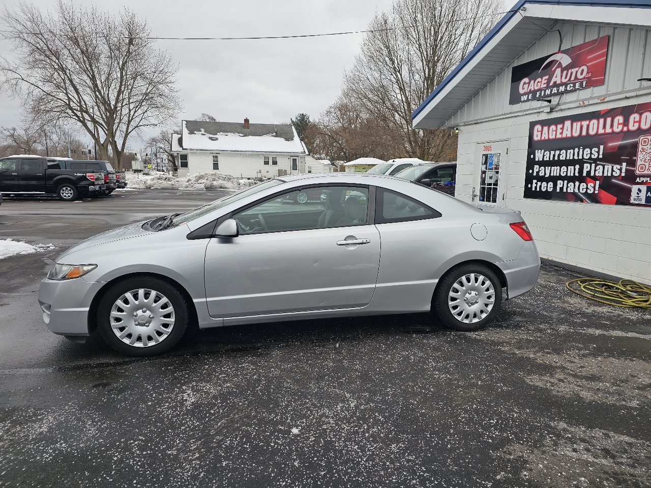 Honda Civic LX Coupe 5-Speed AT 2011