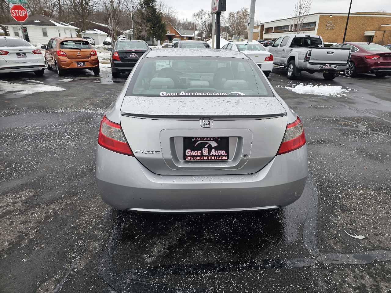 Honda Civic LX Coupe 5-Speed AT 2011