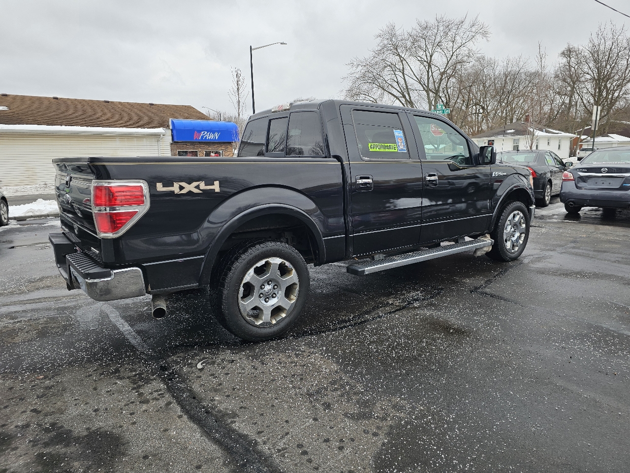 Ford F-150 XL SuperCrew 5.5-ft. Bed 4WD 2012