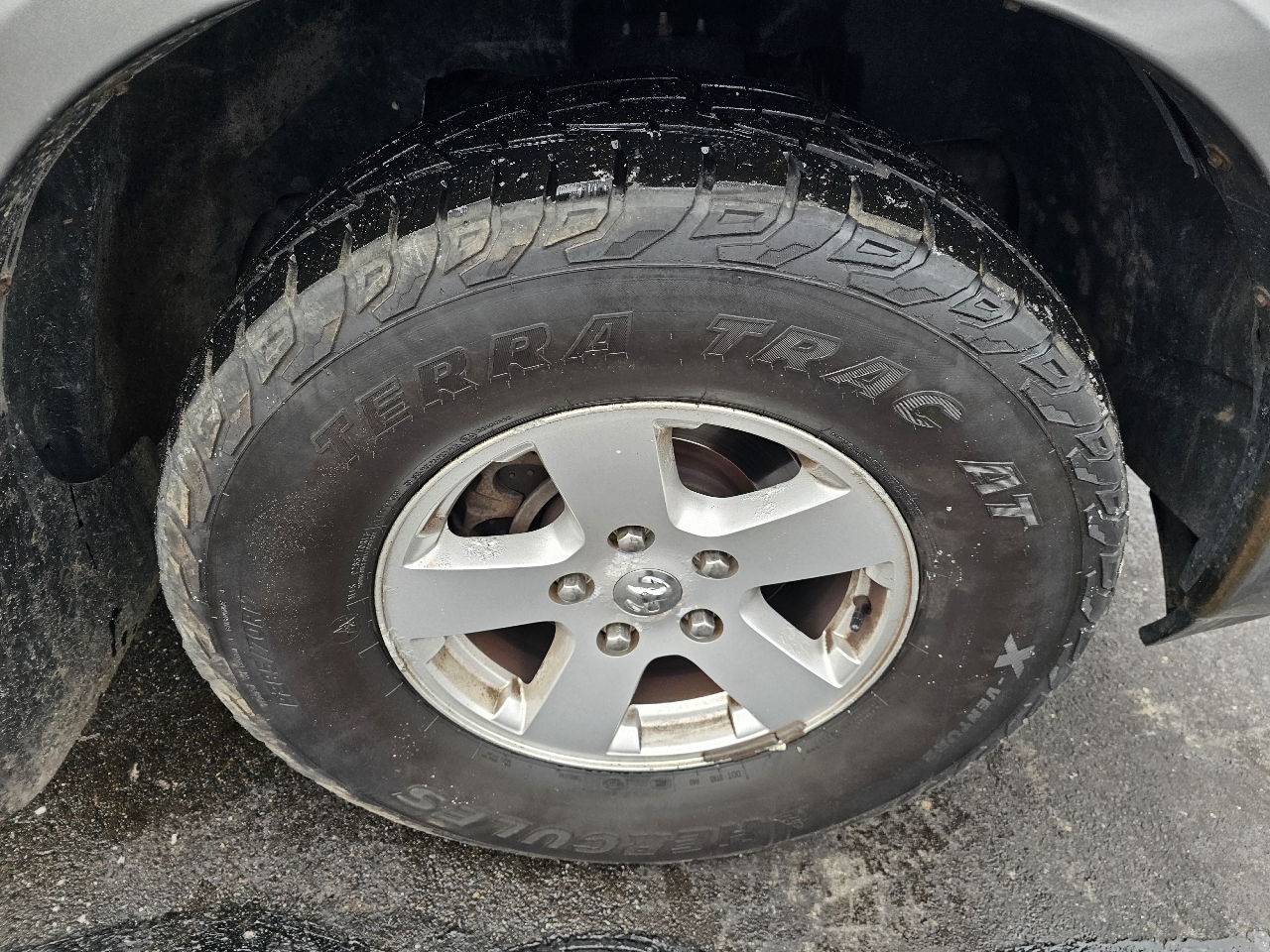 Dodge 1500 Sport Crew Cab 4WD 2011