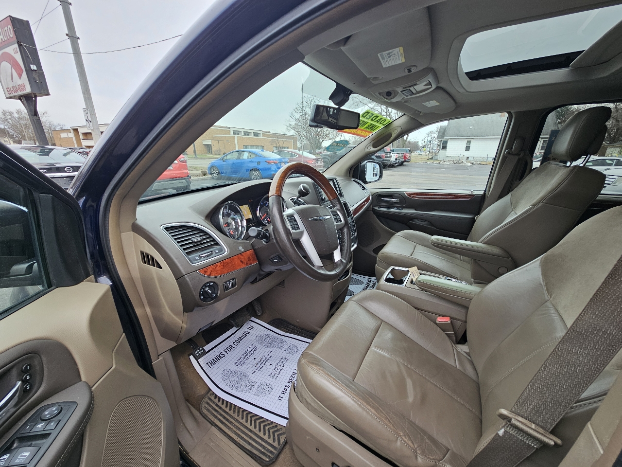 Chrysler Town & Country Limited 2014