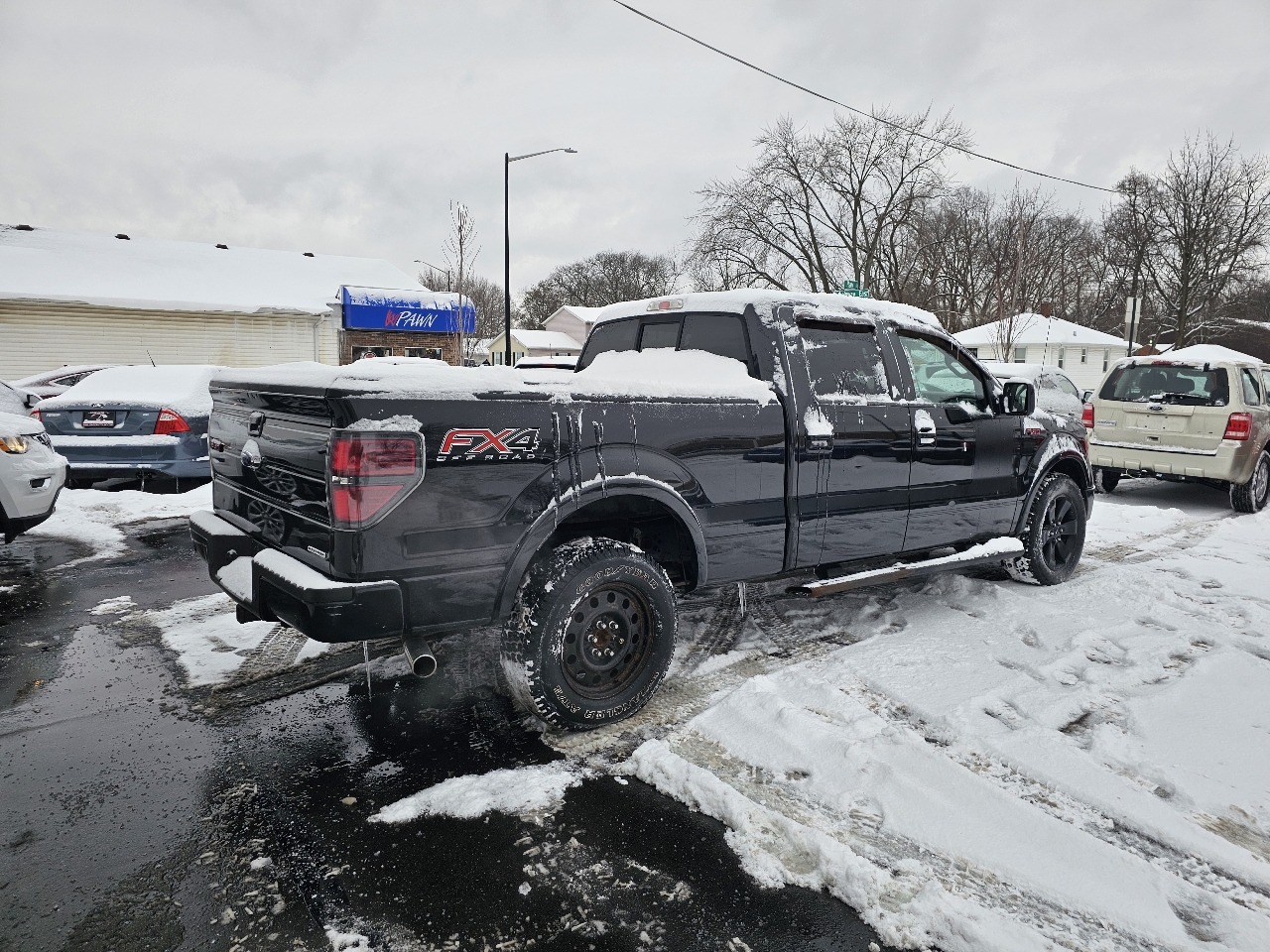 Ford F-150 XL SuperCrew 5.5-ft. Bed 4WD 2013