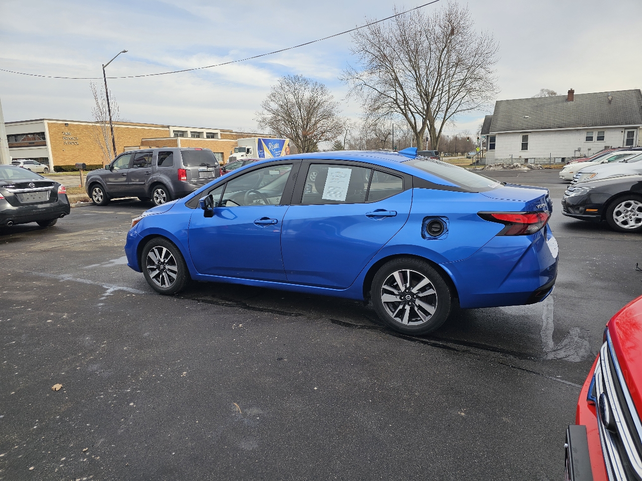 Nissan Versa SV 2021