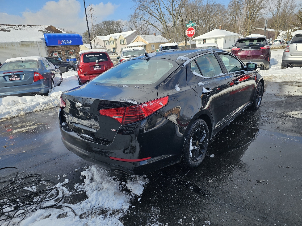Kia Optima LX MT 2013