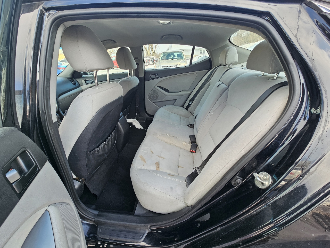 Kia Optima LX MT 2013