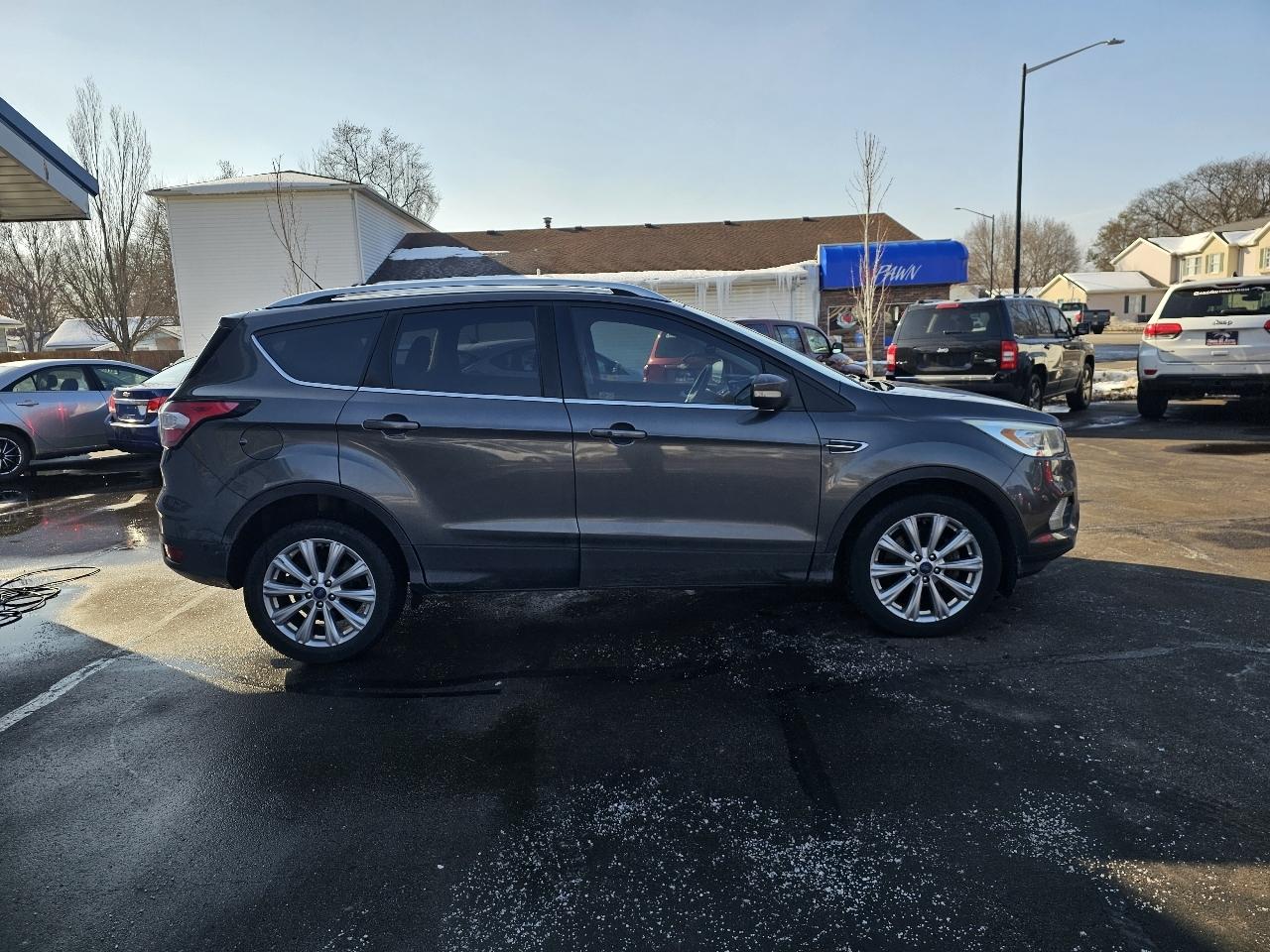 Ford Escape Titanium 4WD 2017