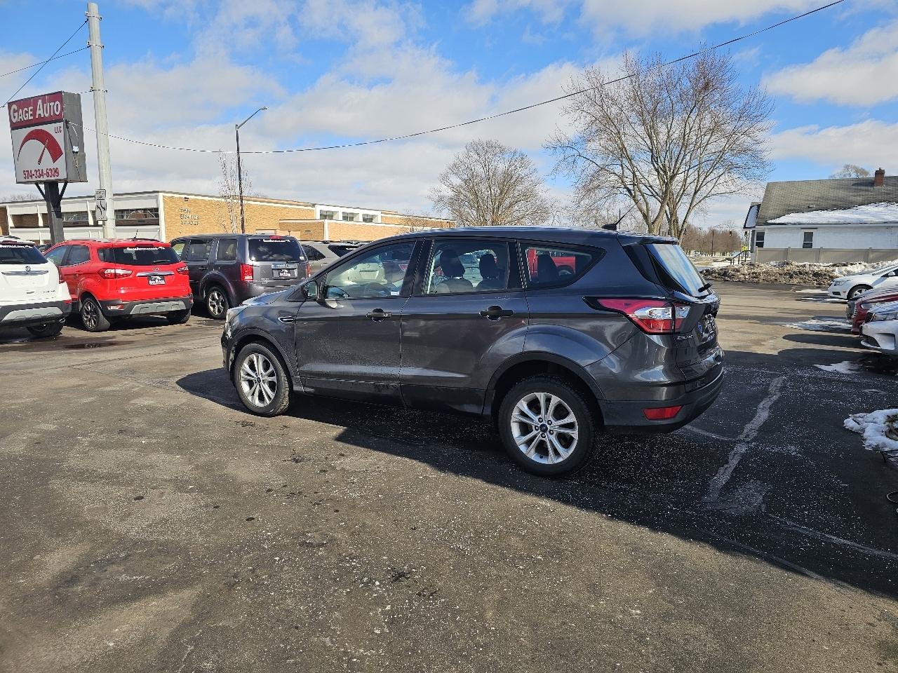 Ford Escape S FWD 2018