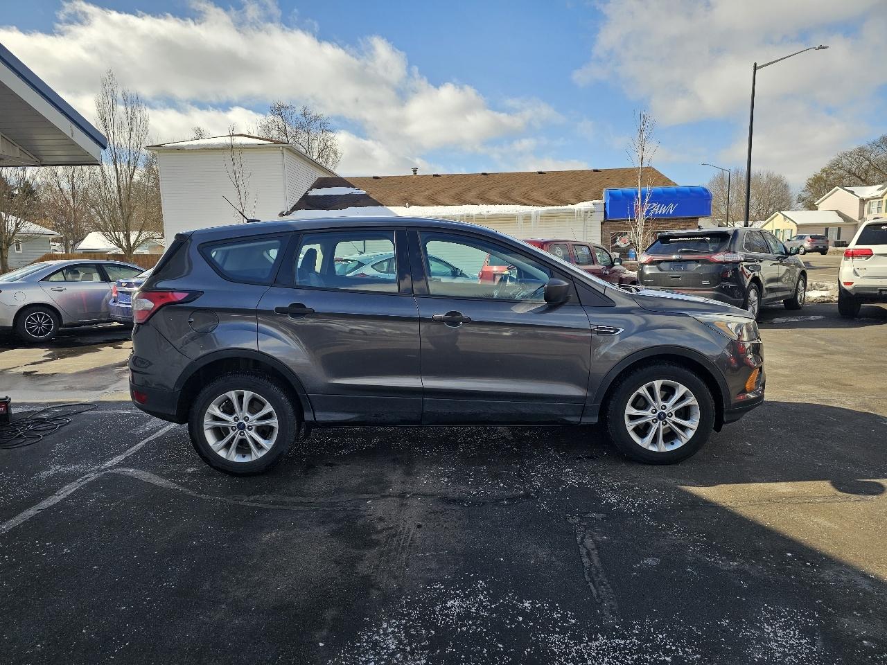 Ford Escape S FWD 2018