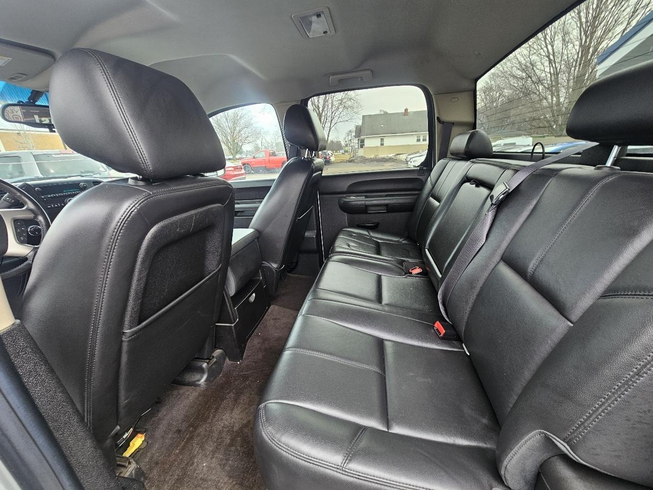 Chevrolet Silverado 1500 LT Crew Cab 4WD 2013