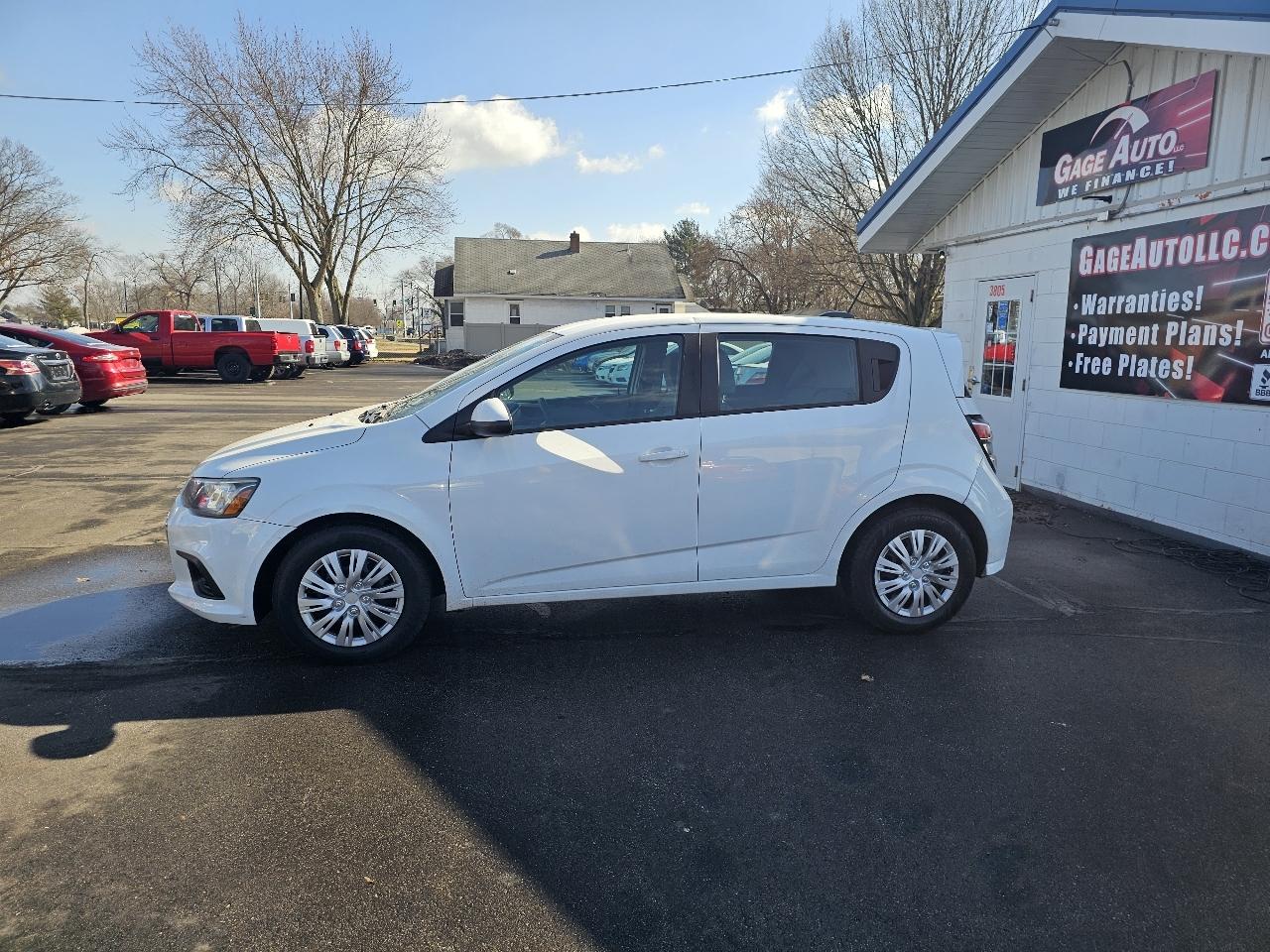 Chevrolet Sonic FL Auto Hatchback 2017