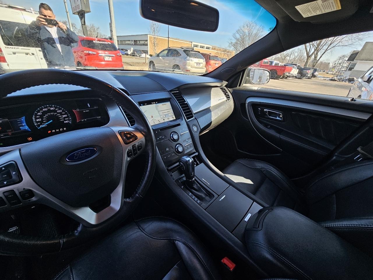 Ford Taurus SEL FWD 2016