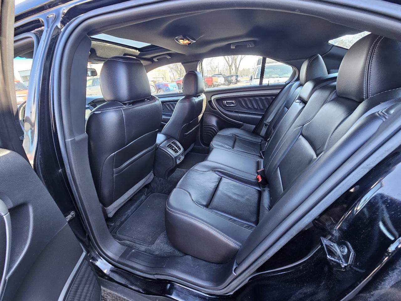 Ford Taurus SEL FWD 2016