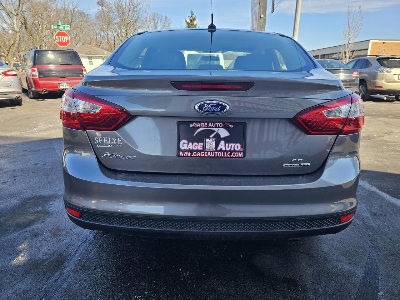 Ford Focus SE Sedan 2014